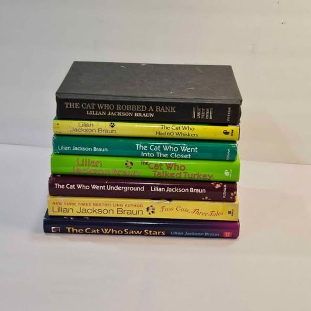 Lilian Jackson Braun 'The Cat Who' Book Lot of 7